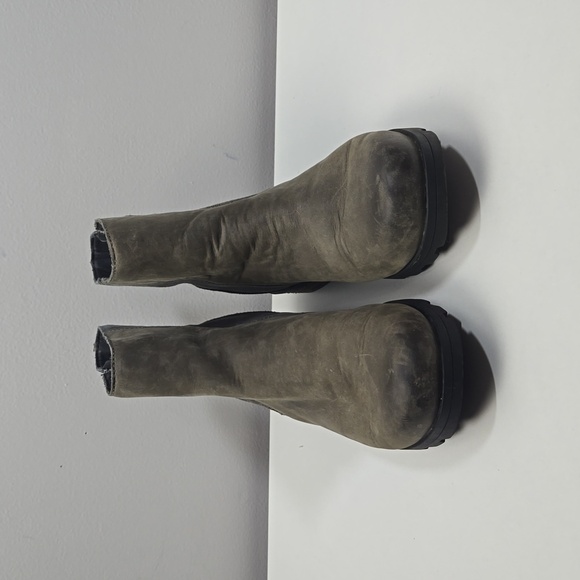 Sorel Emelie Zip Bootsie Waterproof Gray Boots - Picture 4 of 10